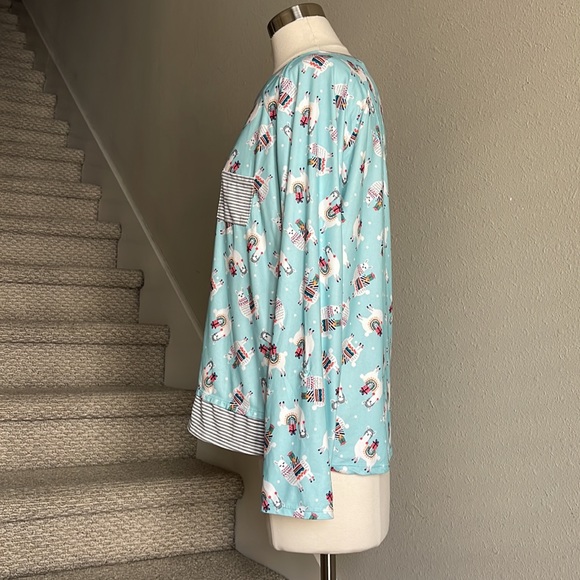 Cuddl Duds Sz M Christmas 🦙 Llamas PJ Top ONLY - Picture 6 of 11
